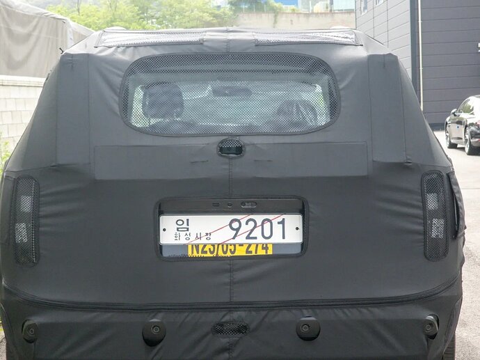 Hyundai Ioniq 7 Interior Leakage Photo8