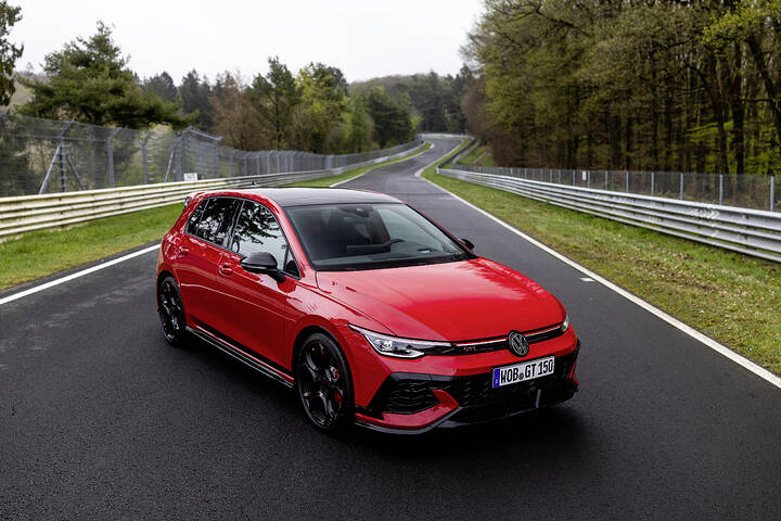 Golf GTI EDITION 50 (7)