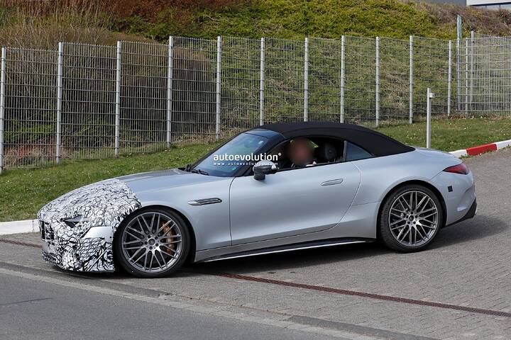 spy-photos-refreshed-2027-mercedes-amg-gt-and-sl-63-don-t-hide-much-anymore-but-might-deceive_9