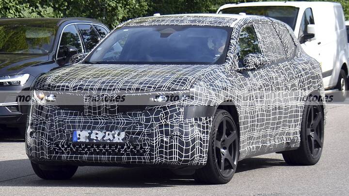 Este iX3 esconde algo muy gordo, será el primer SUV eléctrico firmado por BMW M y dejará huella en Nürburgring 4