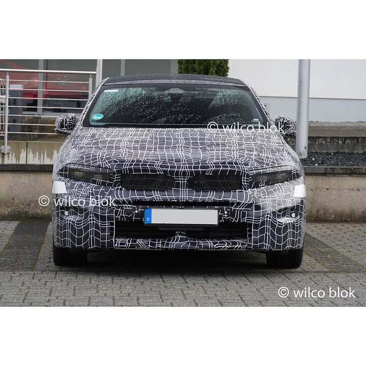 2027 BMW 5 Series_newcarscoops_19c
