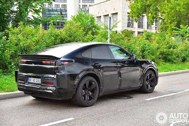 porsche-cayenne-coupe-ev-60400-c569521082025174354_2