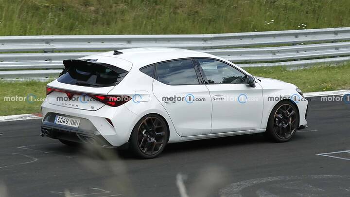 2027 Cupra Leon VZ TCR_newcarscoops_5a2