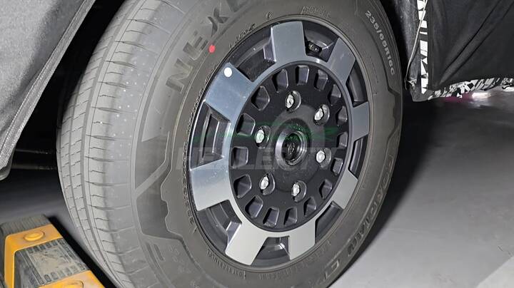 thumb-2027 Hyundai Porter-newcarscoops-69231531950x534