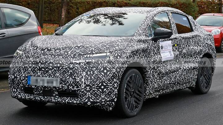 nissan-leaf-2026-fotos-pruebas-desarrollo-2024105324-1732014803_6