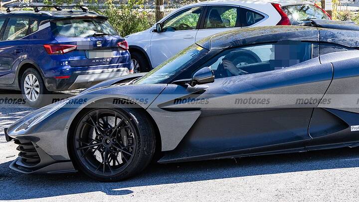 aston-martin-valhalla-2027-fotos-newcarscoops-2026113927-177764939616