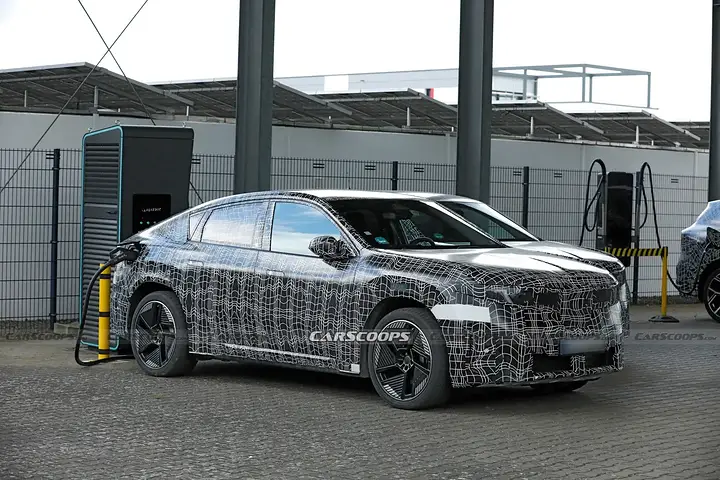 BMW-iX4-scoop-spy-shots-00002