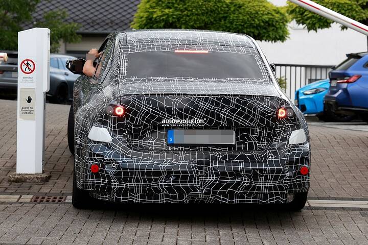 imgi_60_2028-bmw-m3-ev-spied-charging-after-serious-track-action_20
