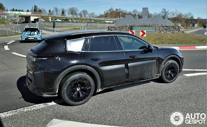 Porsche Cayenne EV