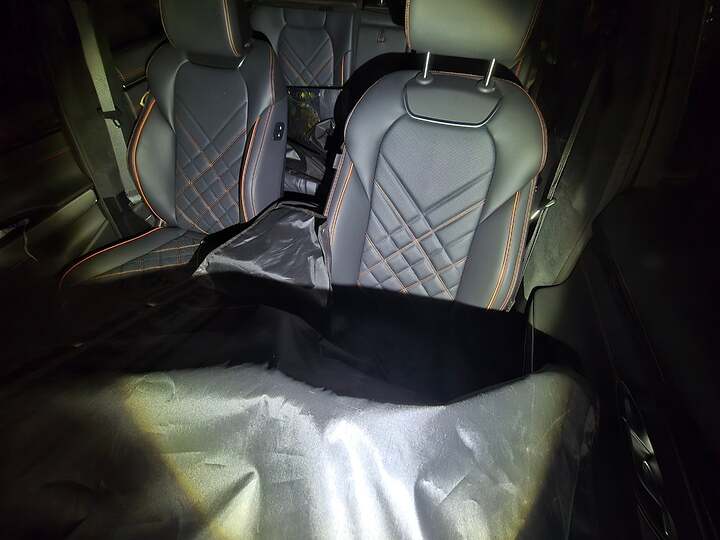 2027 Genesis GV70 HEV_1280_20251010_204854