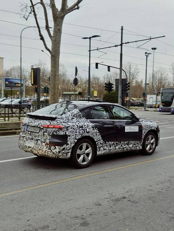 Audi Q4 e tron Sportback facelift. #audiq4etronsportback #audiq4 #spotted #camouflage #erlkoenig (2)