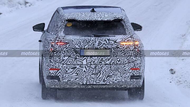 skoda-peaq-2027-fotos-espia-2026112414-1770284788_16