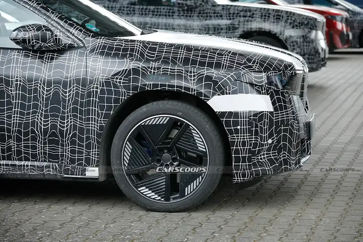 BMW-iX4-scoop-spy-shots-00001