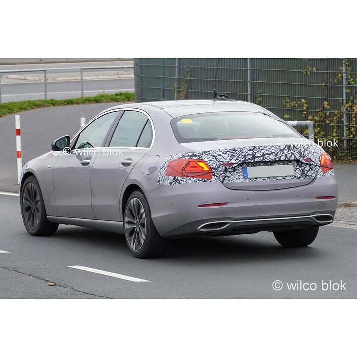 Refreshed Mercedes C-Class spotted! ⭐️⭐️#Mercedes #cklasse #facelift #Erlkönig #nürburgring (1)