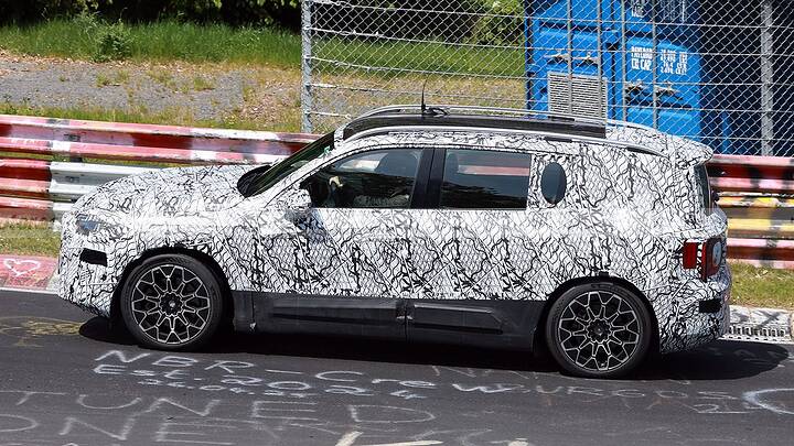 El nuevo Mercedes GLB 2027 se enfrenta a Nürburgring en unas pruebas vitales para el desarrollo 8