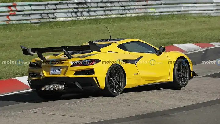 chevrolet-corvette-zora-2025-als-ungetarnter-erlkonig (8)