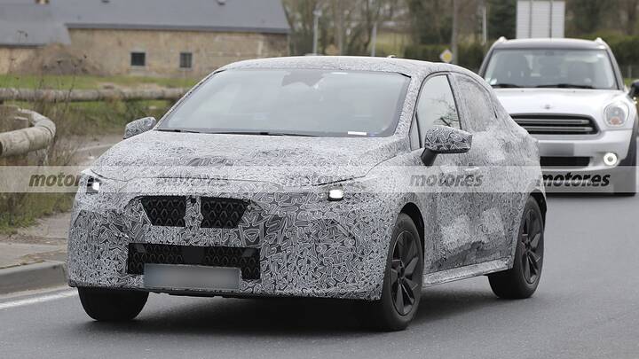 renault-clio-2026-fotos-espia-2025107830-1745340528_2
