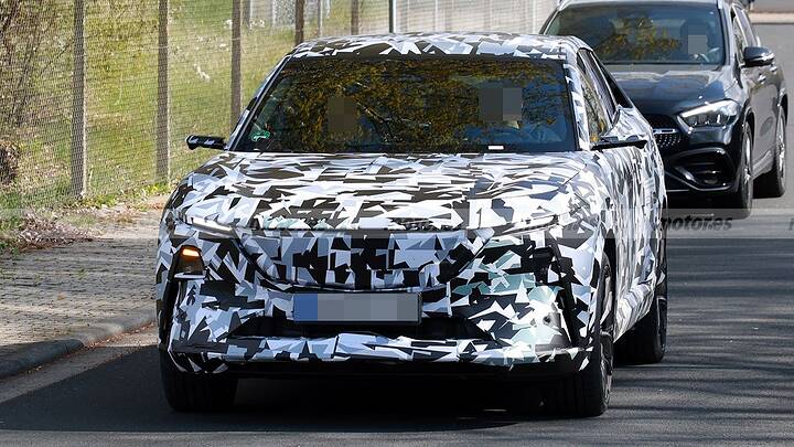 Following the Mazda6e comes a new SUV, the electric Mazda CX-6e has been spotted in Europe 4