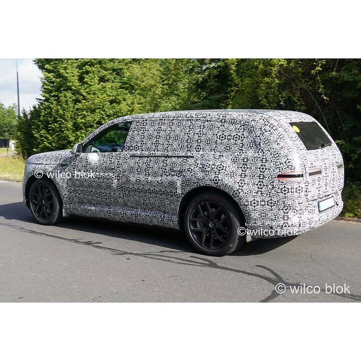 Spotted- camouflaged Genesis GV90 prototype during testing — this flagship EV SUV is taking sha (2)