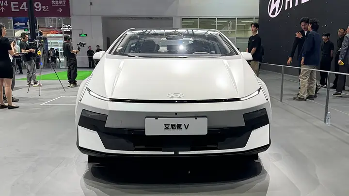Hyundai Ioniq V - newcarscoops - front enddnseme