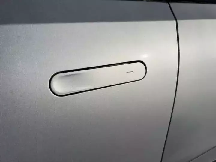 2025-Rivian-R1S-Scoop-13-768x576