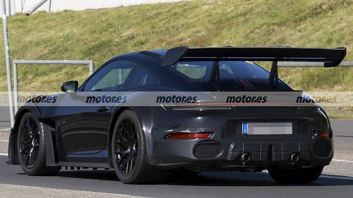 porsche-911gt2-rs-2026-fotos-espia-2025108151-1747219531_7