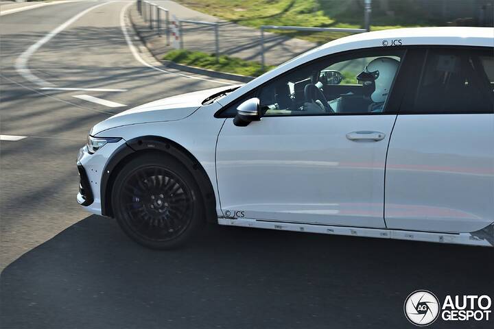 volkswagen-t-roc-r-2026-mule-ebbff-c745914042025212349_8