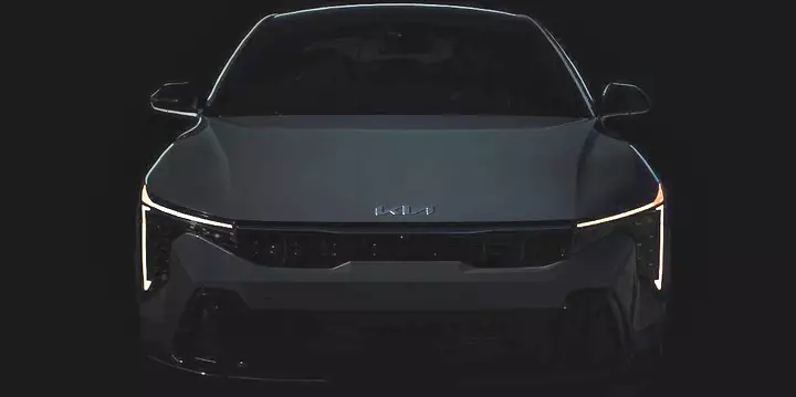 kia-k4-gt-teased-ahead-ny-debut.png