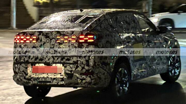 fiat-panda-fastback-coupe-2027-fotos-espia-2026112116-1768859574_5