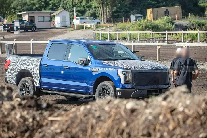 2026-Ford-F-150-Lightning-821-3-1536x1024