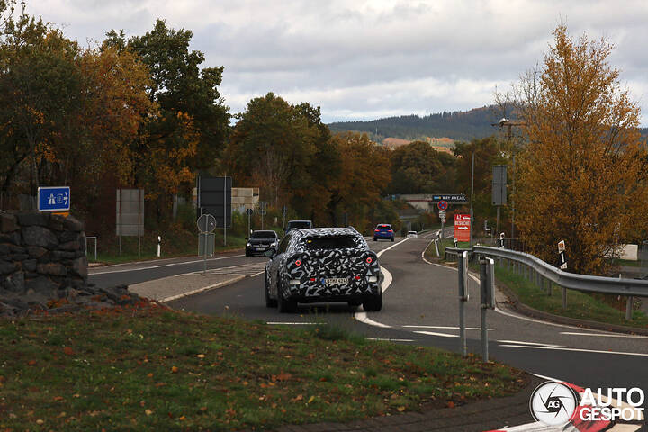 mercedes-benz-eqr-2026-69fa0-c835023102025085040_7