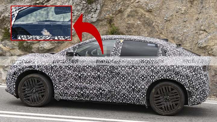 Nissan tiene otro plan con el nuevo LEAF 2026, y este primer vistazo al interior lo deja claro 0