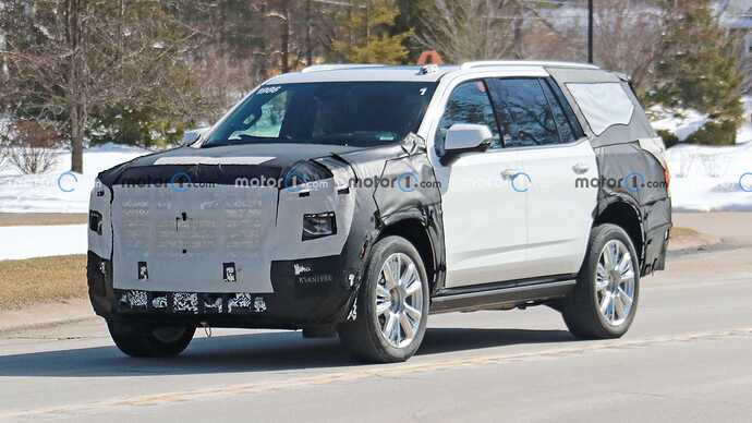 chevrolet-tahoe-refresh-front-view-spy-photo (2)