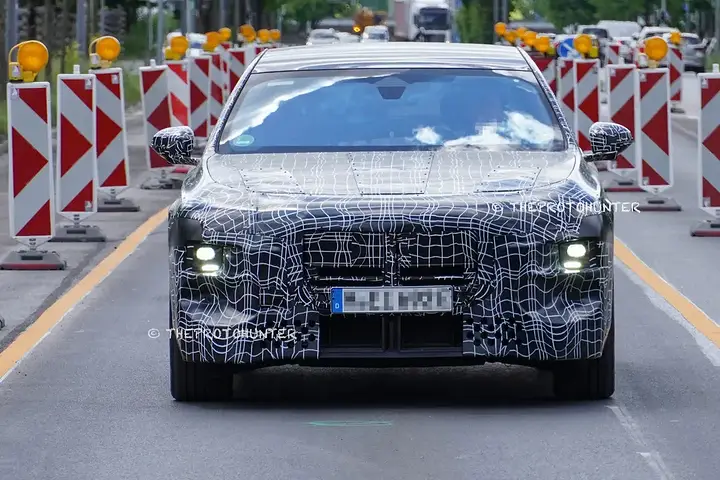 BMW 7 Series LCI #BMW #7series #7er #lci #facelift #bmw7series #prototype #erlkönig #spyshot #carspy #erwischt