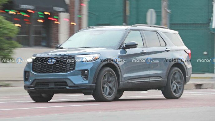 2024-ford-explorer-front-view-spy-photo