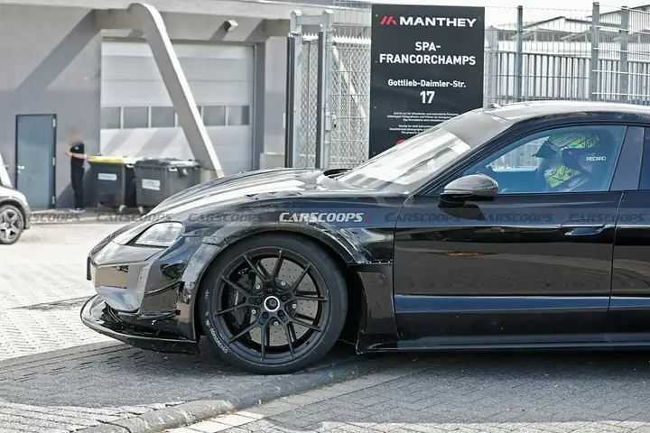Porsche-Taycan-Manthey-Hardcore-Prototype-715-20-1536x1025