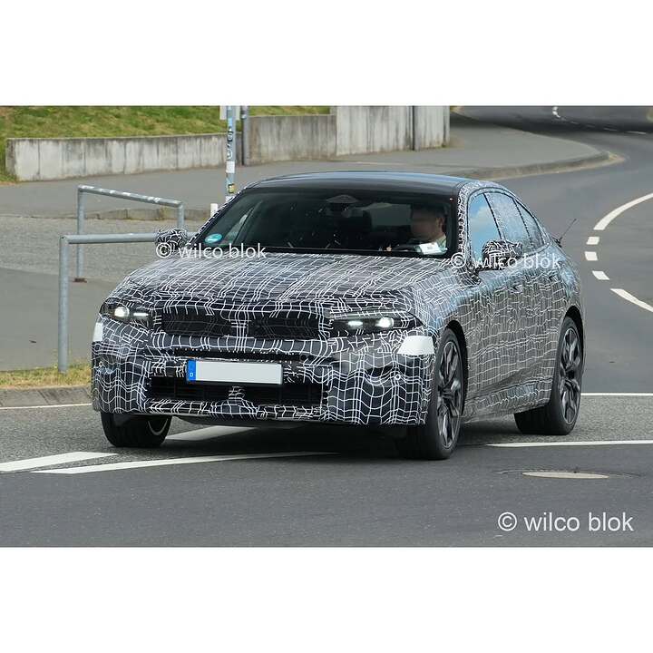 Facelifted BMW 5 Series spotted in Nürburg!#bmw #5series #5er #Erlkönig #nürburgring