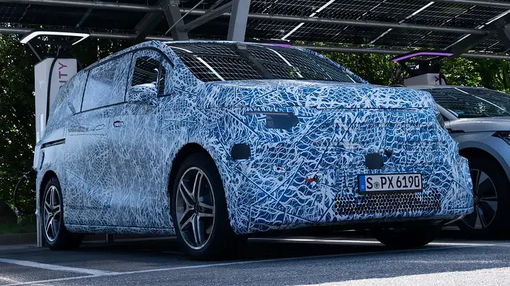 Mercedes VLE - front charging station_wuxvjh