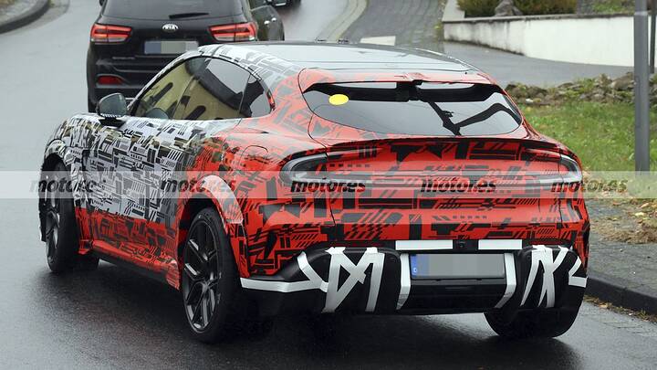 El nuevo Xiaomi YU7 GT quiere destronar a Ferrari, cazado en Nürburgring con más de 1.000 CV 11