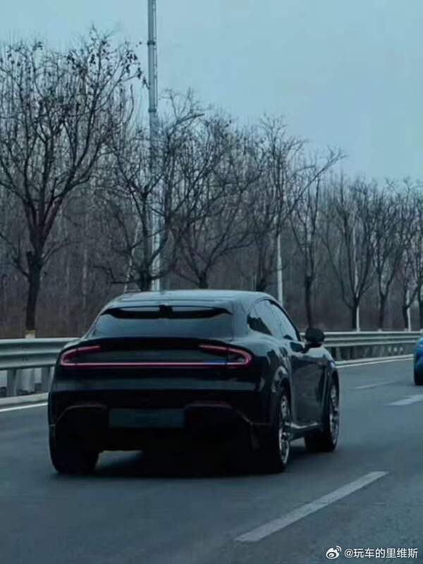 006ZubU4ly1iaql85adb9j30jj0q1ab7