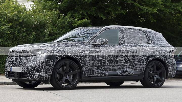 BMW ya prueba el iX5 M70 xDrive, no parece un super-SUV eléctrico pero va a volar 4