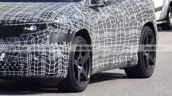 Este iX3 esconde algo muy gordo, será el primer SUV eléctrico firmado por BMW M y dejará huella en Nürburgring 3