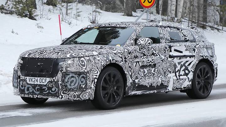 Range Rover Velar - front angled_pspsw4