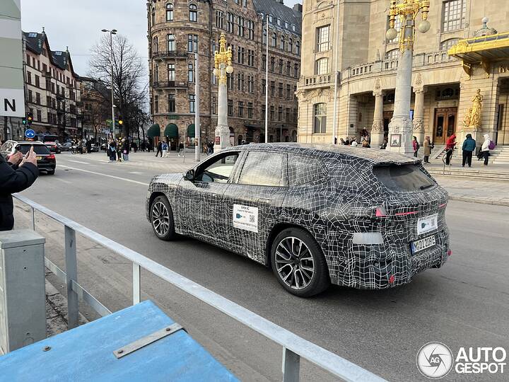 bmw-ix3-ebe18-c977215032025163129_5