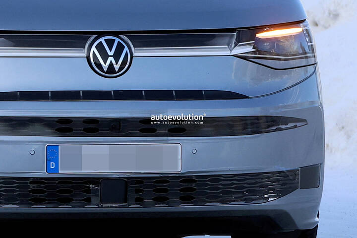 2027 Volkswagen T7 Multivan newcarscoops 0004