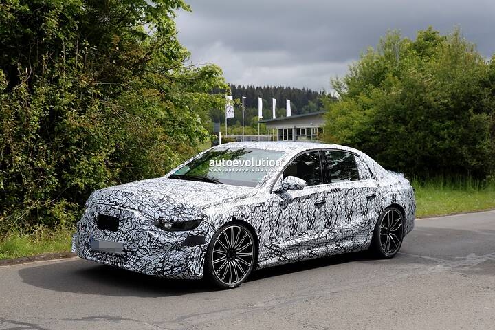 spy-photos-2028-mercedes-amg-e-63-successor-goes-fully-electric_newcarscoops_6