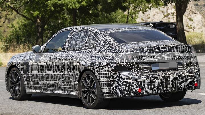 bmw-serie-3-330-phev-2027-fotos-espia-2025109425-1753893966_11