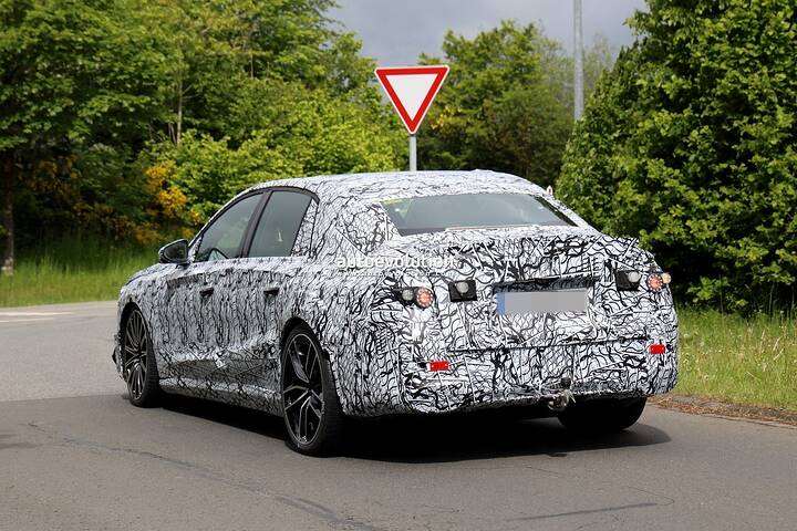 spy-photos-2028-mercedes-amg-e-63-successor-goes-fully-electric_newcarscoops_12