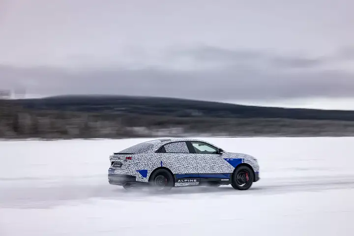Alpine-A390-winter-test-00037-1536x1025