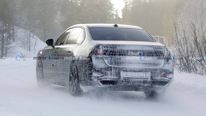 bmw-7er-g70-facelift-als-erlkonig-2025 (5)
